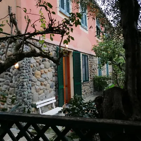 La Porta Delle 5 Terre Trilocali Lägenhet